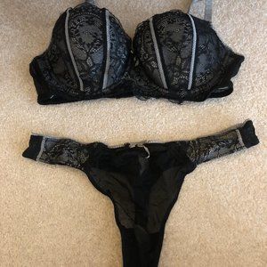 36C Bra/ Large Thong Apt. 9 Black/Gray